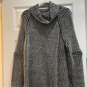 Knit turtle neck sweater